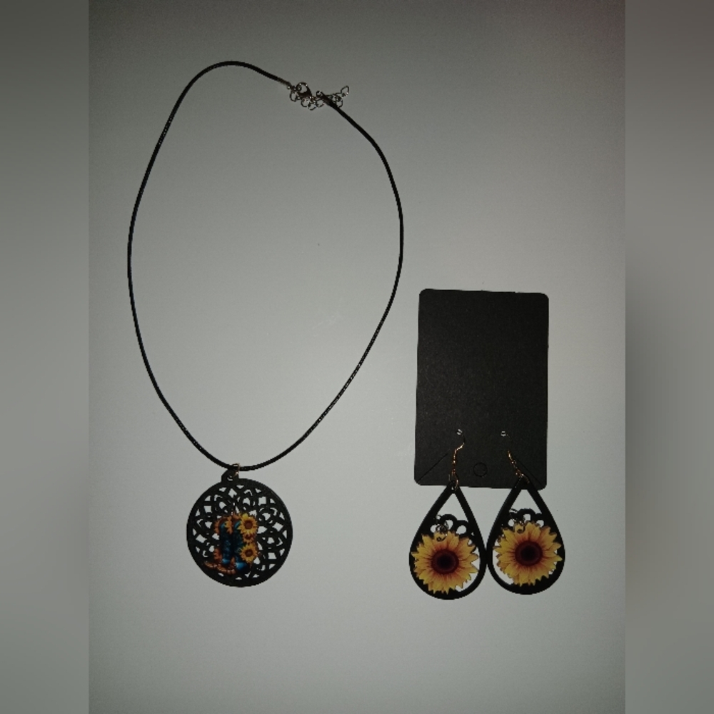Western Sunflower Necklace, and Earrings